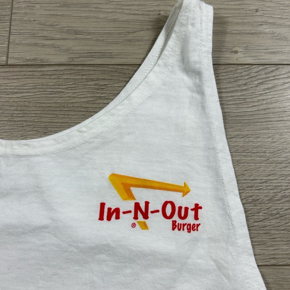 In N Out Burger Retro Vintage Muscle Logo Tank Top - Picture 3 of 8